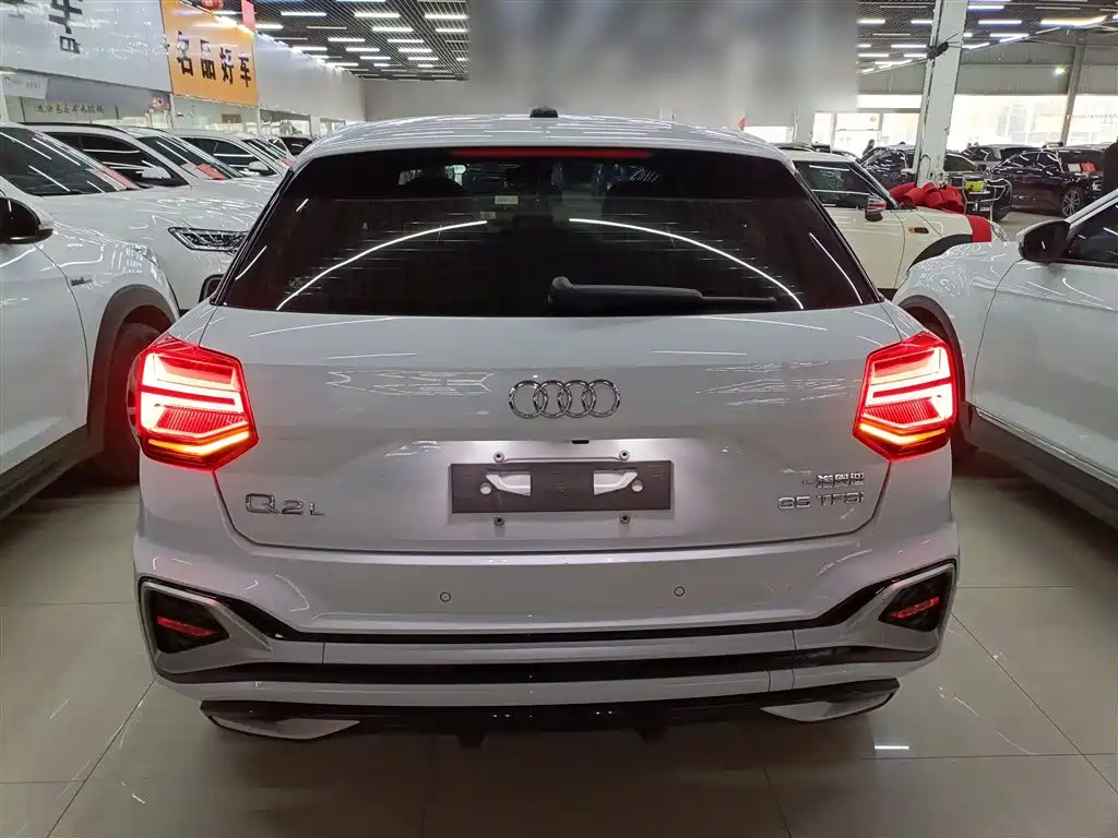 Audi Q2L 2022 35 TFSI Fashion Dynamic фото 6
