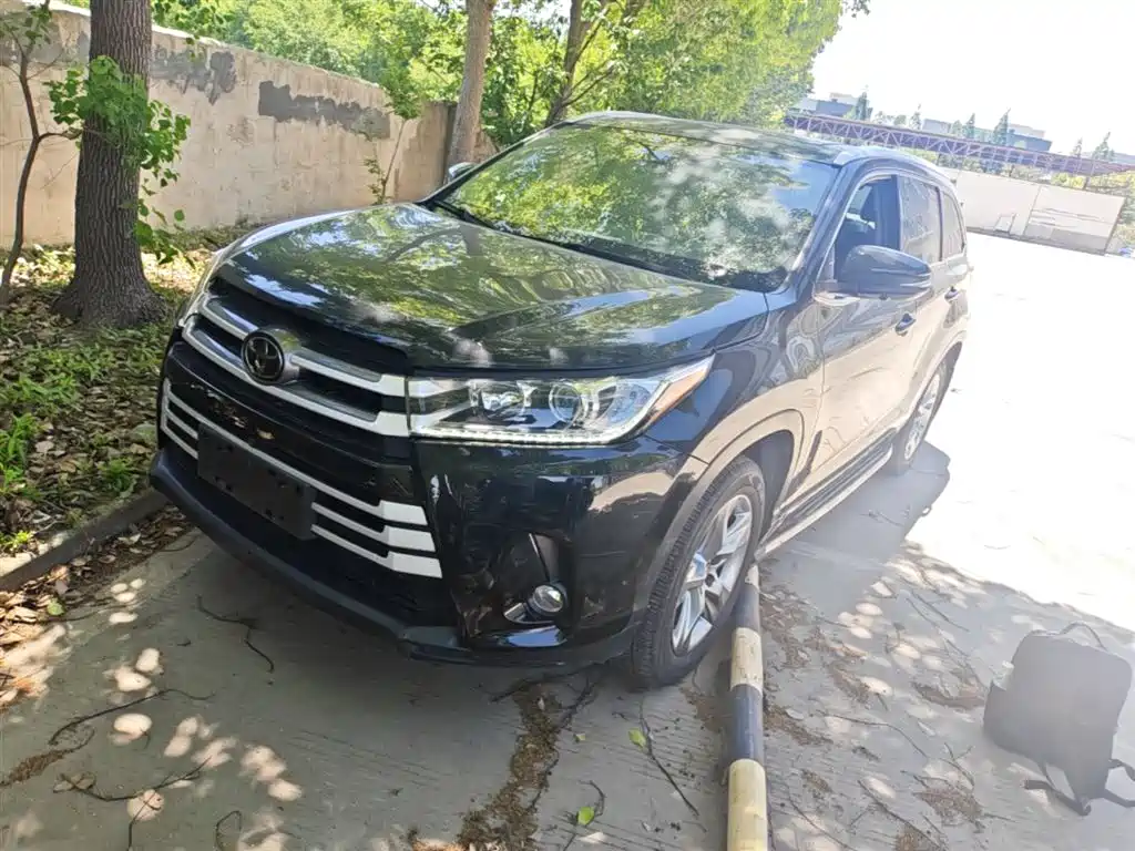 Toyota Highlander 2021 2.0T AWD Luxury 7-Seater фото 2