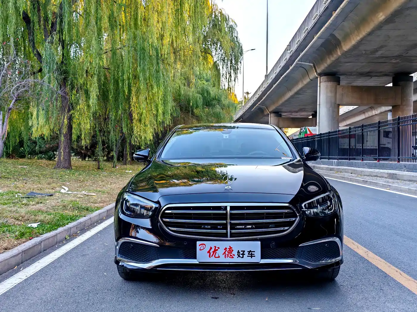 Mercedes-Benz E-Class 2021 E 300 L Fashion фото 2