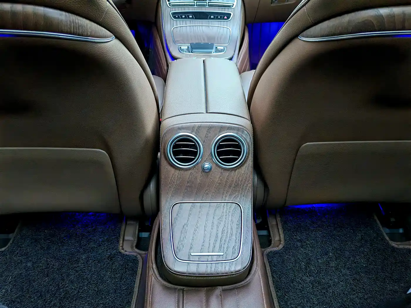 Mercedes-Benz E-Class 2021 E 300 L Fashion фото 13