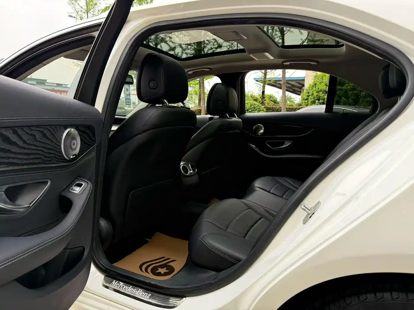 Mercedes-Benz C-Class 2015 C 200 L Sport фото 7