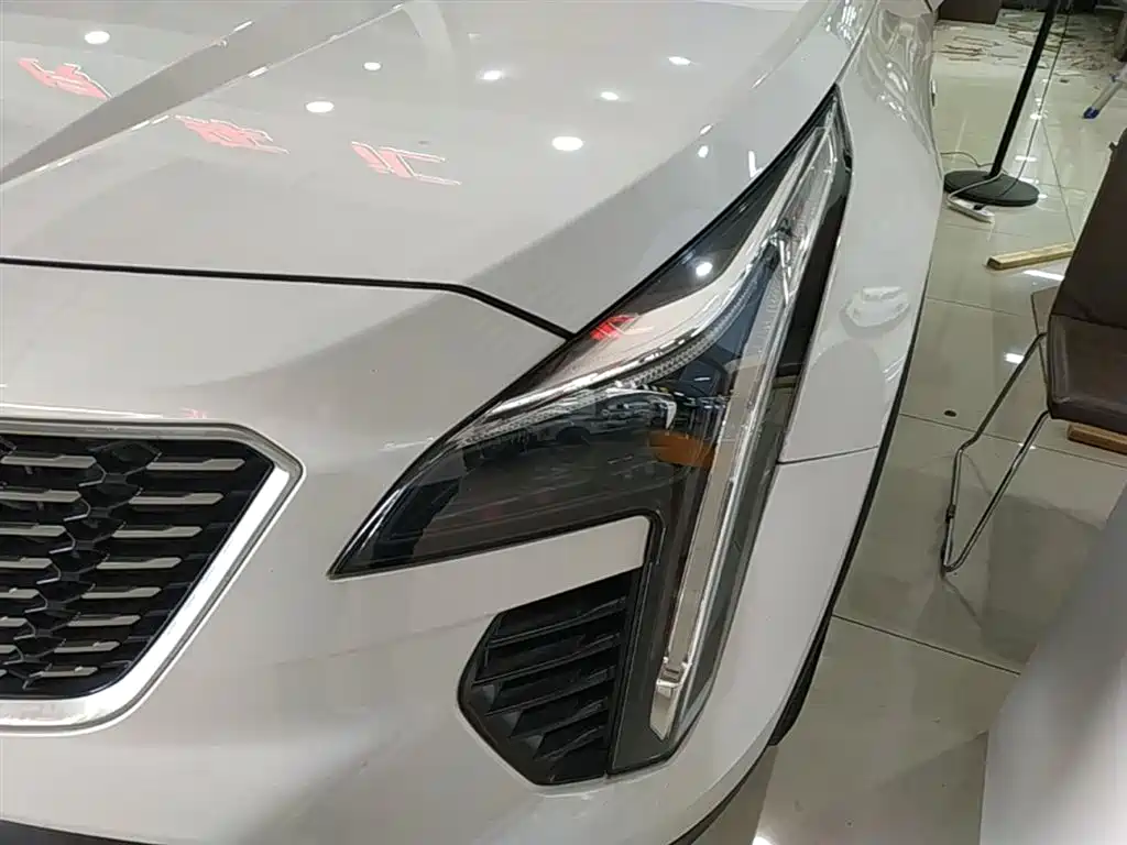 Cadillac XT4 2018 28T FWD Leading Edition фото 24