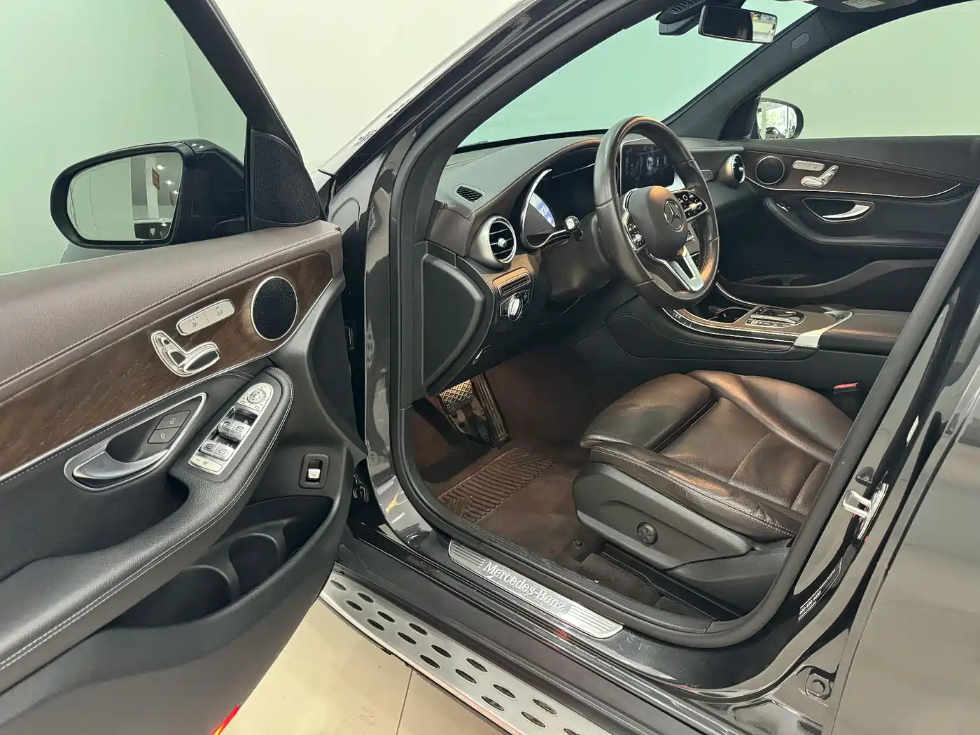 Mercedes-Benz GLC 2020 GLC 260 L 4MATIC Luxury фото 10