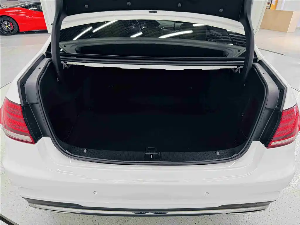 Mercedes-Benz E-Class 2014 E 260 L Sport Luxury фото 23