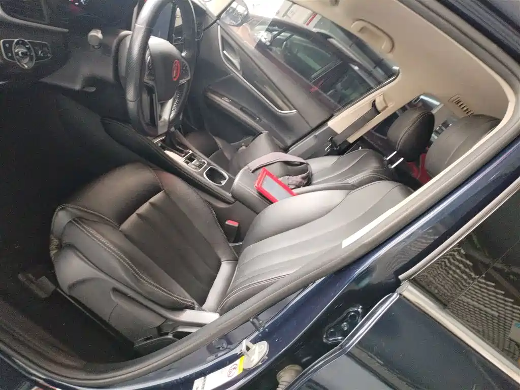 BYD Song MAX 2017 1.5T Auto Smart Luxury 7-Seater фото 15