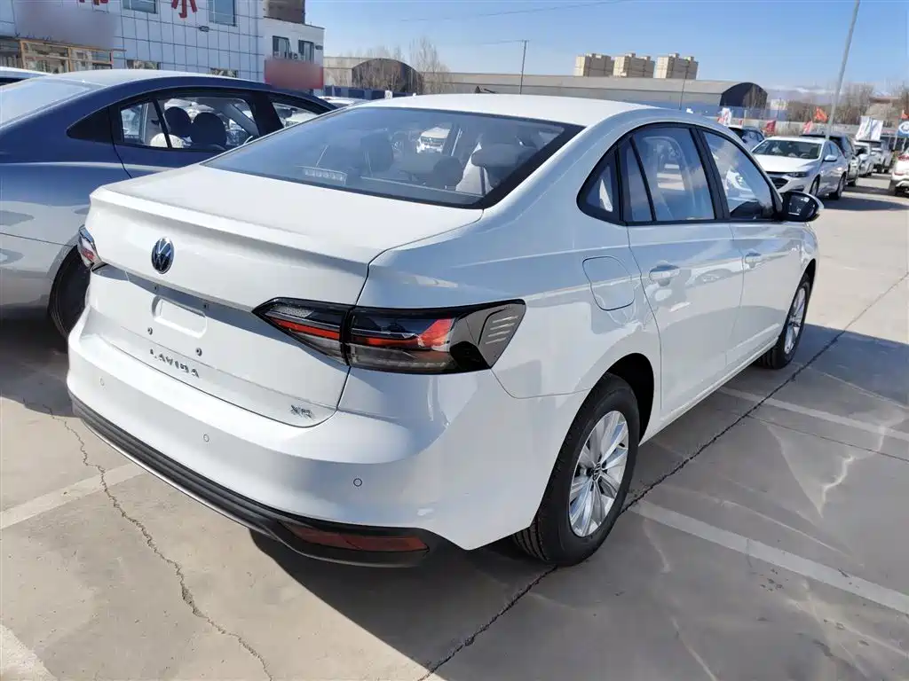 Volkswagen Lavida 2025 New Edge 1.5L Outstanding New Ease фото 5