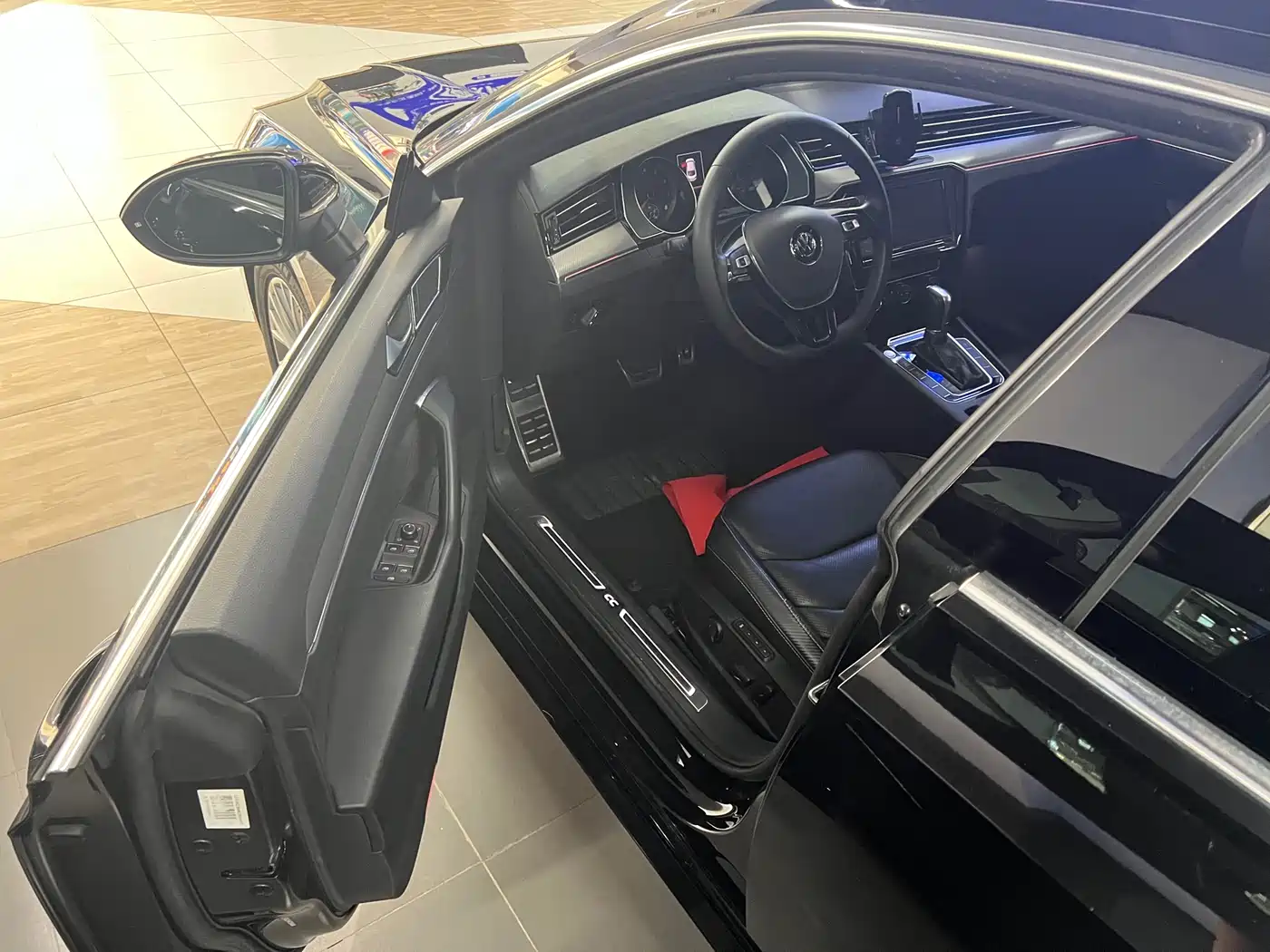 Volkswagen FAW-Volkswagen CC 2019 330TSI Charm Edition China VI фото 17