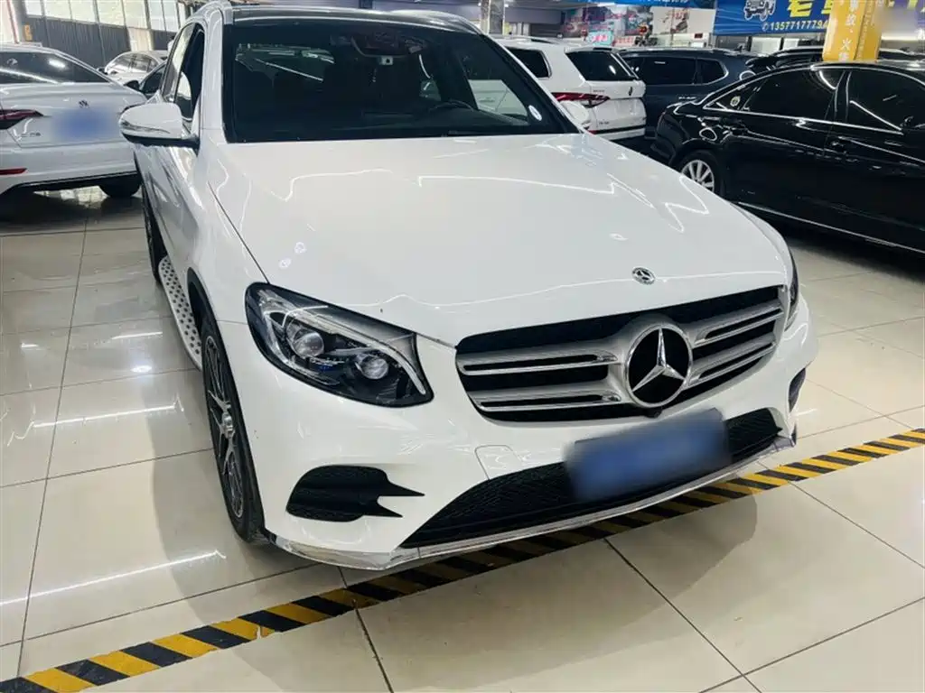 Mercedes-Benz GLC 2018 Facelift GLC 300 4MATIC Dynamic фото 4