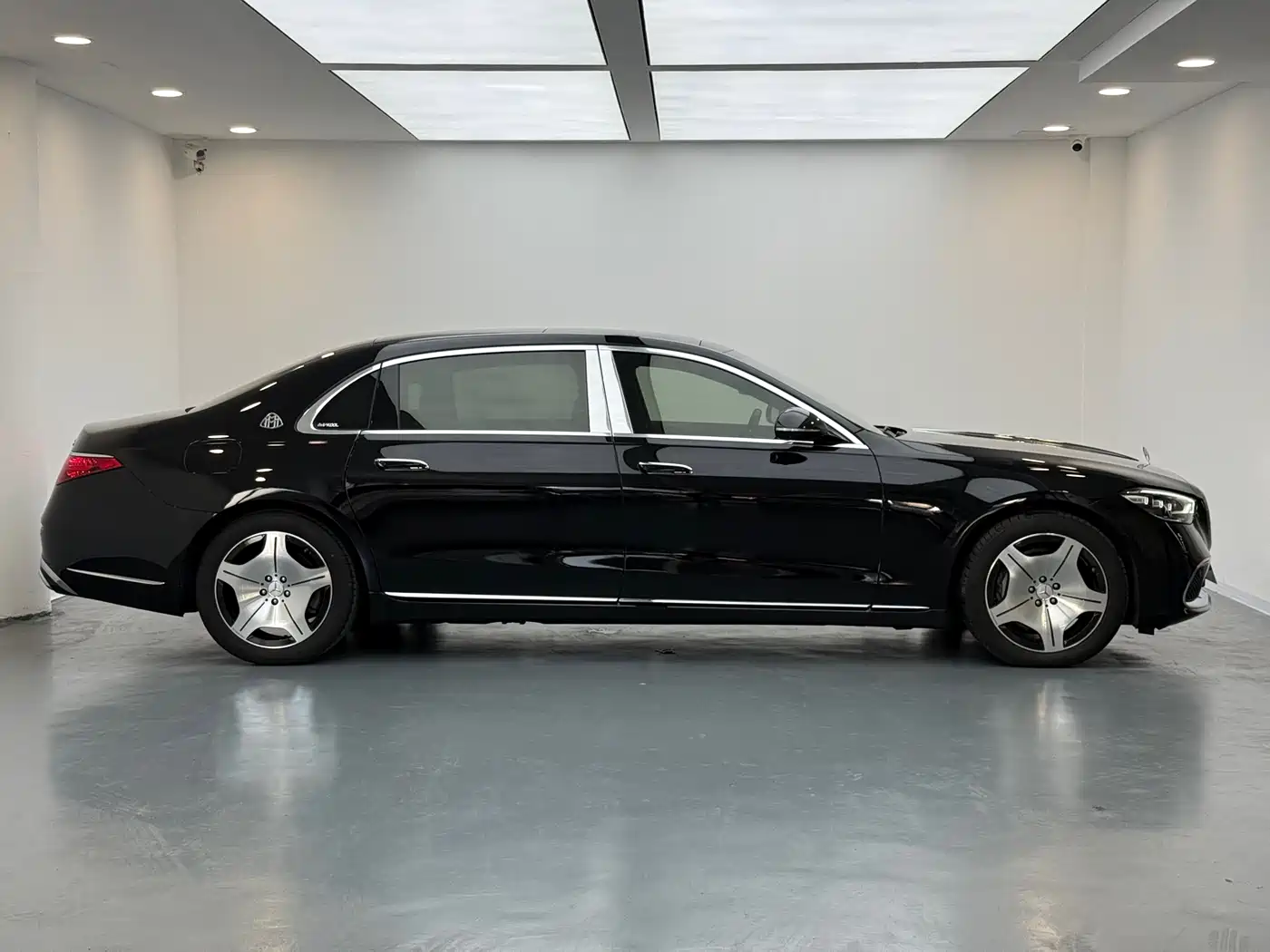 Mercedes-Benz Maybach S-Class 2023 S 480 4MATIC фото 9