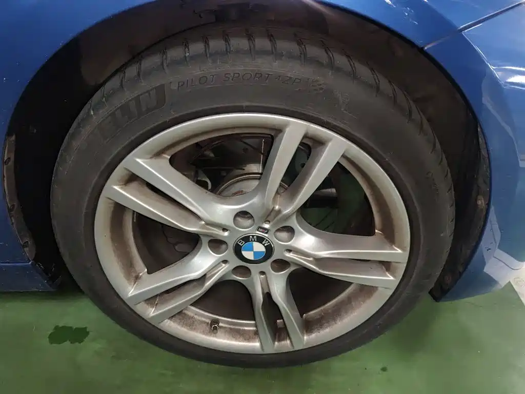 BMW 3 Series 2017 330i M Sport фото 14