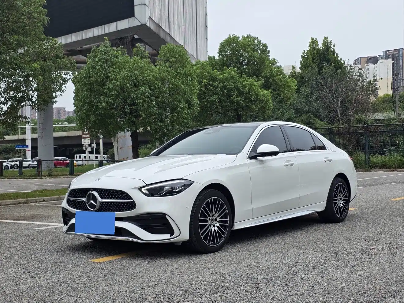Фото 1 - Mercedes-Benz C-Class