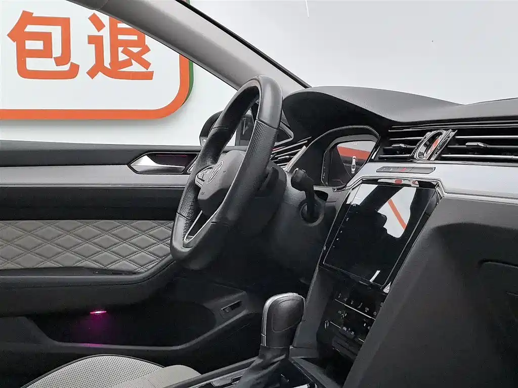 Volkswagen Magotan 2023 Model 2 Million Commemorative Edition 330TSI DSG Luxury фото 22