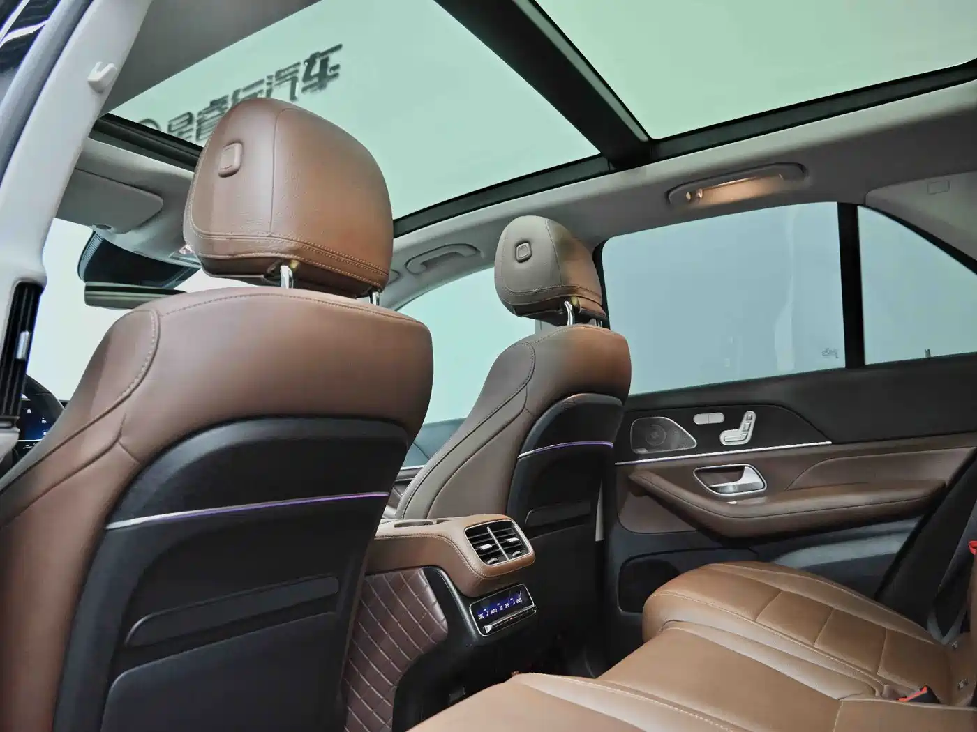 Mercedes-Benz GLE 2024 GLE 450 4MATIC Luxury фото 26