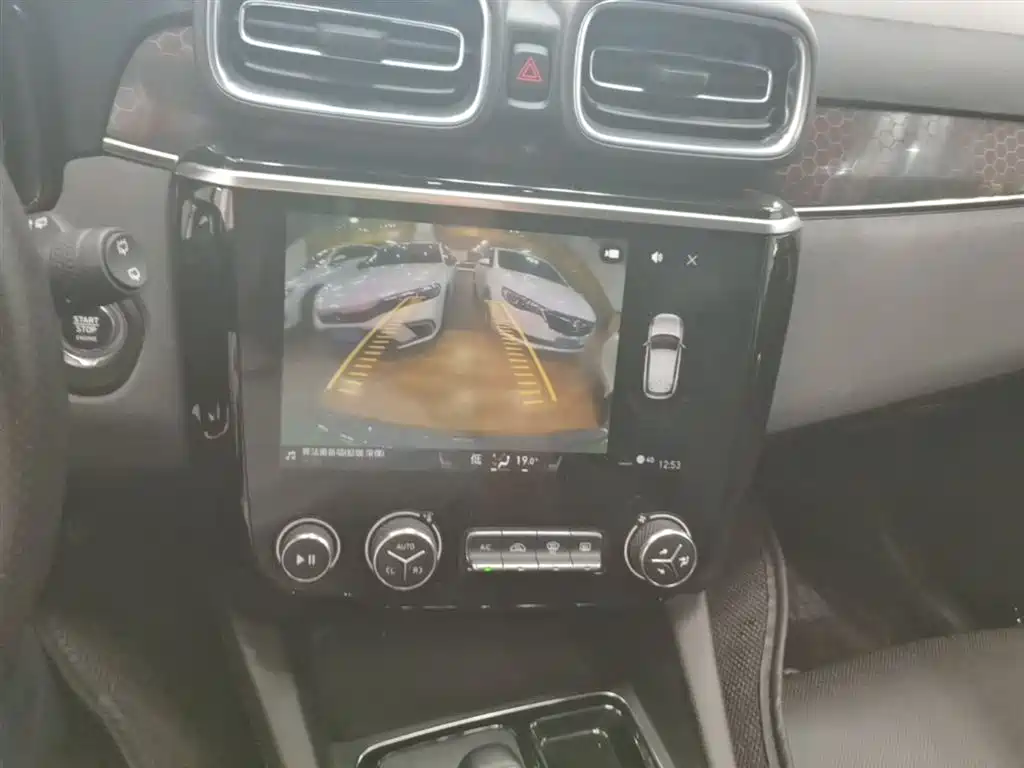 Lynk & Co 02 2018 1.5T DCT 2WD Power Edition China V фото 13