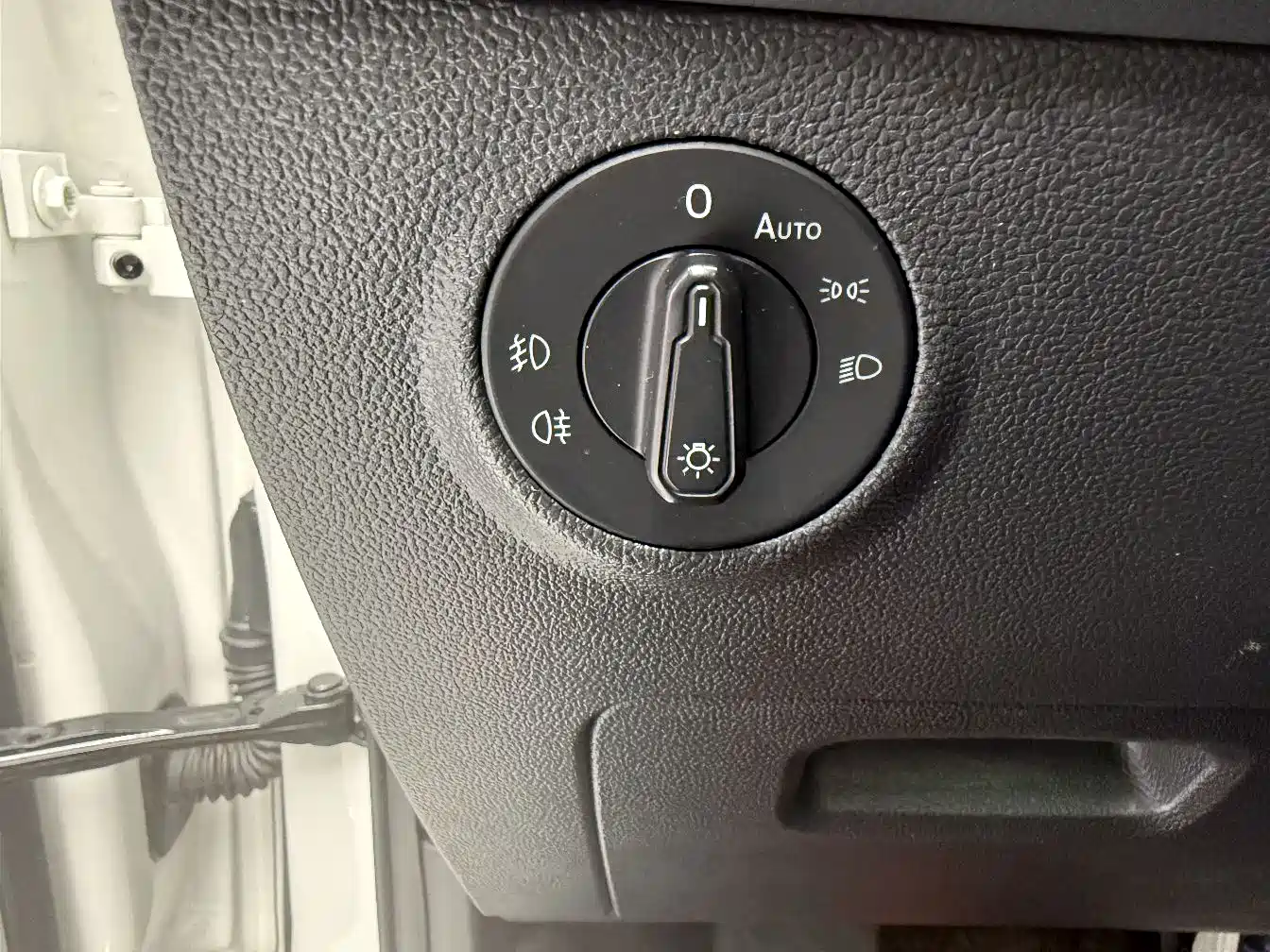 Volkswagen Tharu 2022 280TSI FWD Luxury Edition фото 8