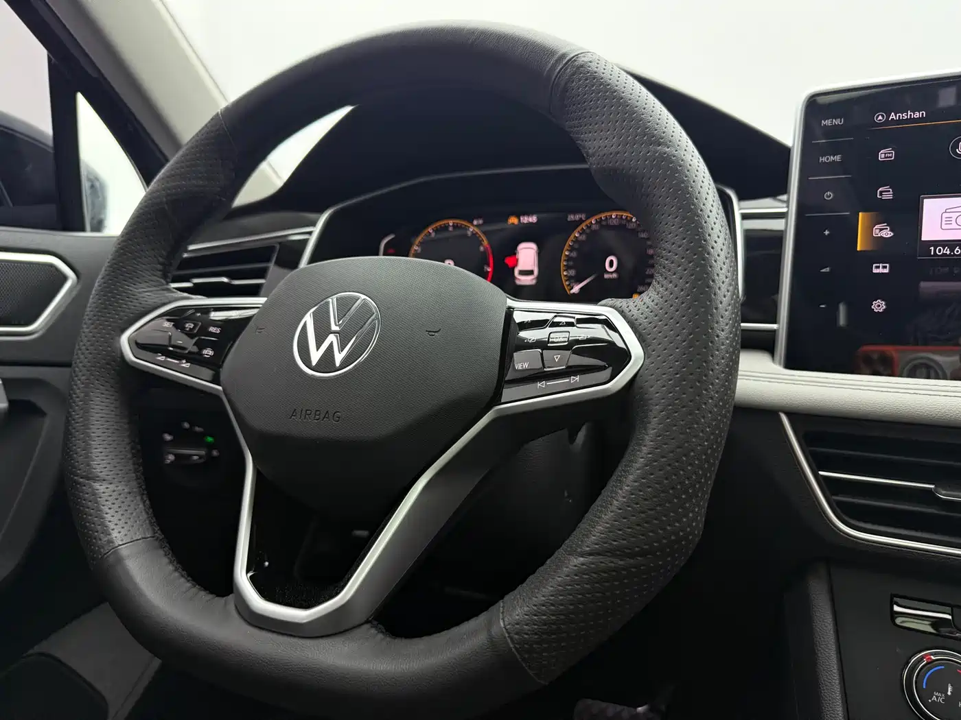 Volkswagen Tiguan L 2023 280TSI 2WD Trend Limited Edition фото 11