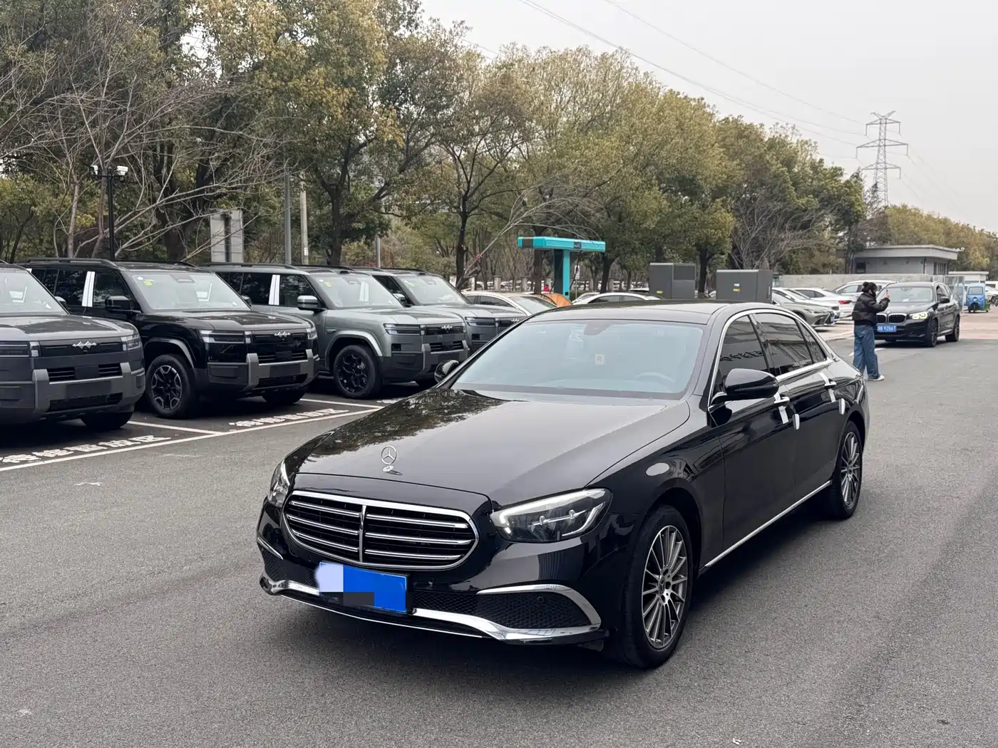 MERCEDES-BENZ E CLASS