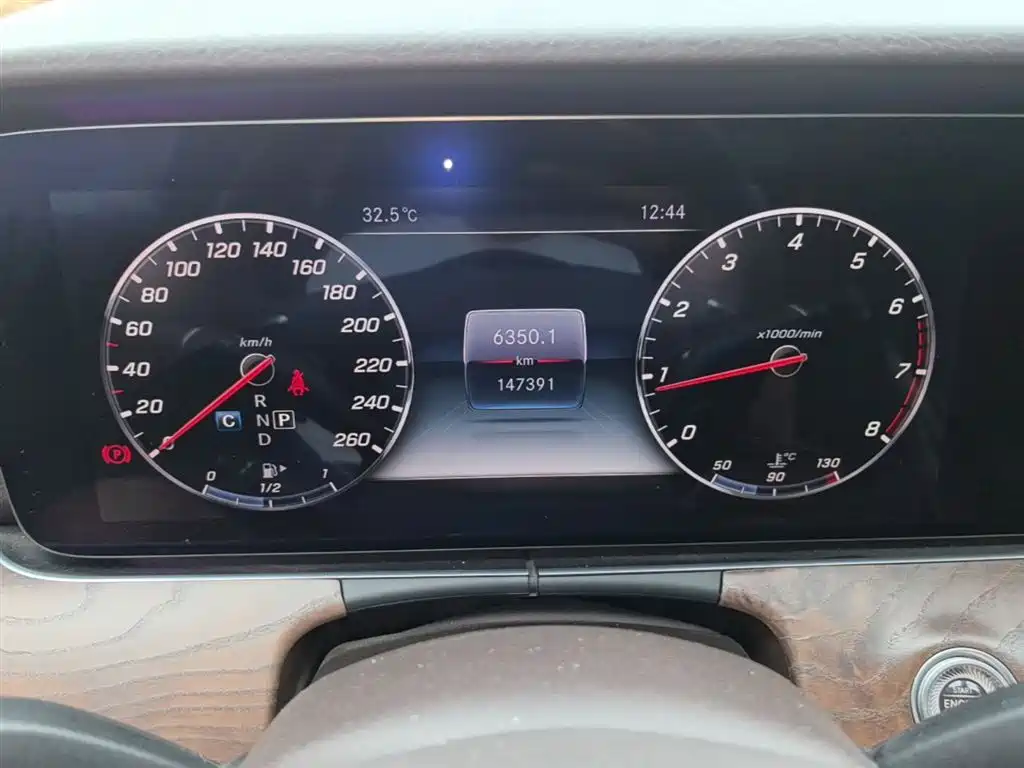 Mercedes-Benz E-Class 2018 Facelift E 200 L фото 12