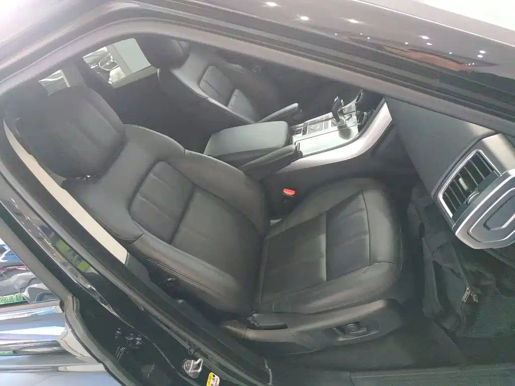 Фото 25 - Land Rover Range Rover Sport