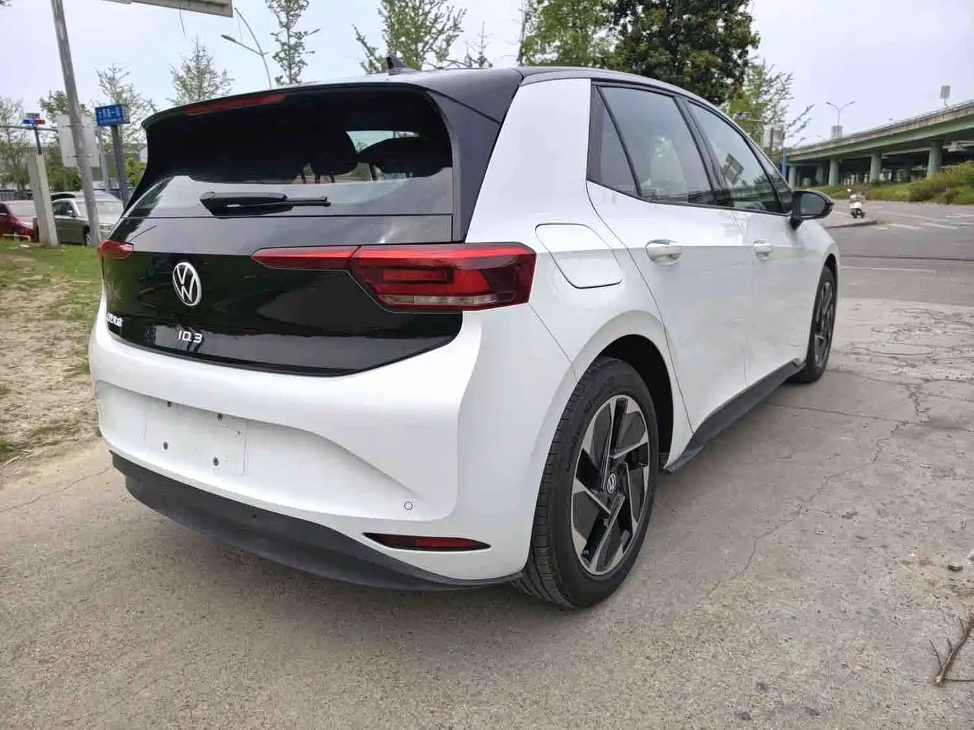 Volkswagen ID.3 2025 Smart Outstanding Edition фото 6