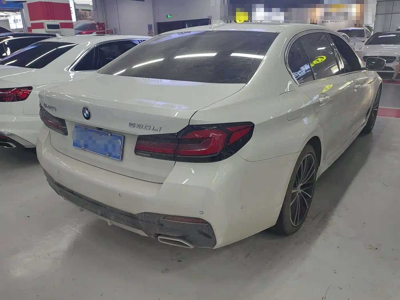 Photo 9 - BMW 5 Series