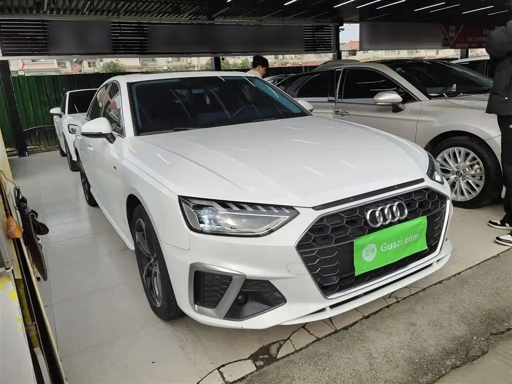 Audi A4L 2020 40 TFSI Fashion Dynamic Edition фото 4