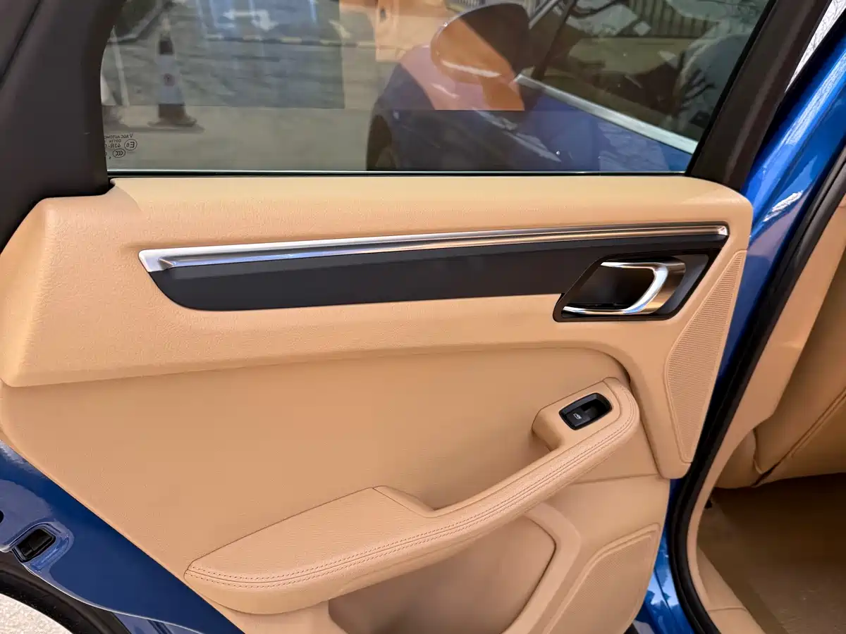 Porsche Macan 2017 Macan 2.0T фото 6