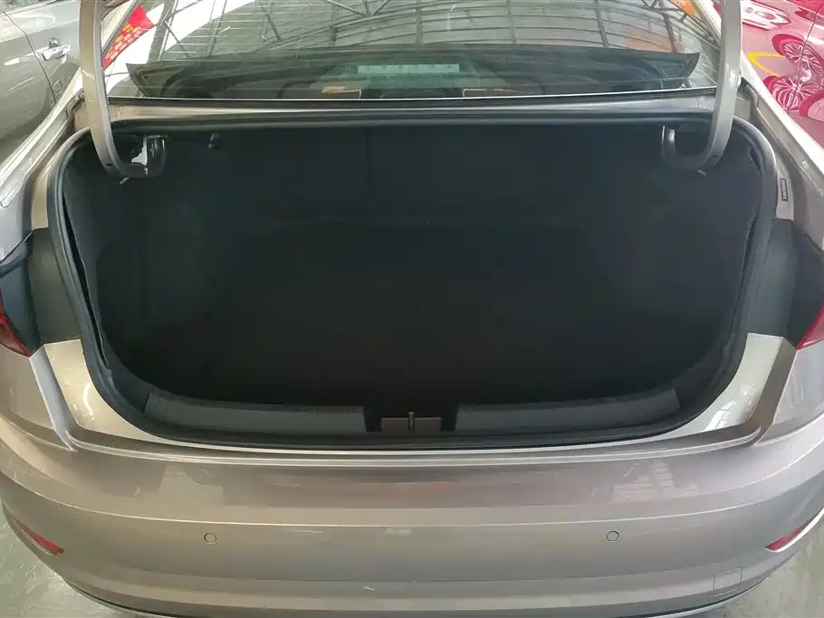 Volkswagen Sagitar 2019 280TSI DSG Comfort Edition China VI фото 4
