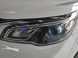 Фото 5 - Geely Vision X3