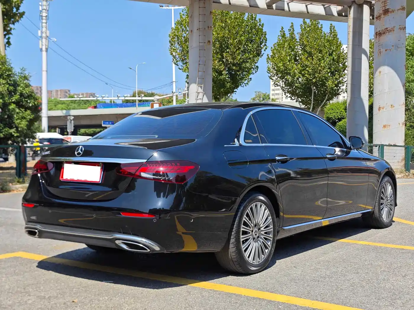Mercedes-Benz E-Class 2022 Facelift E 300 L Fashion Style фото 16
