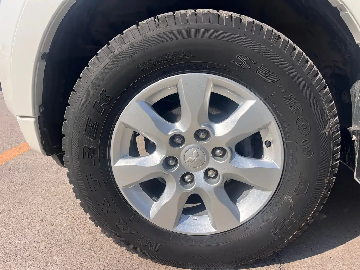 Mitsubishi Pajero (Import) 2016 3.0L Automatic Standard (China V) фото 14