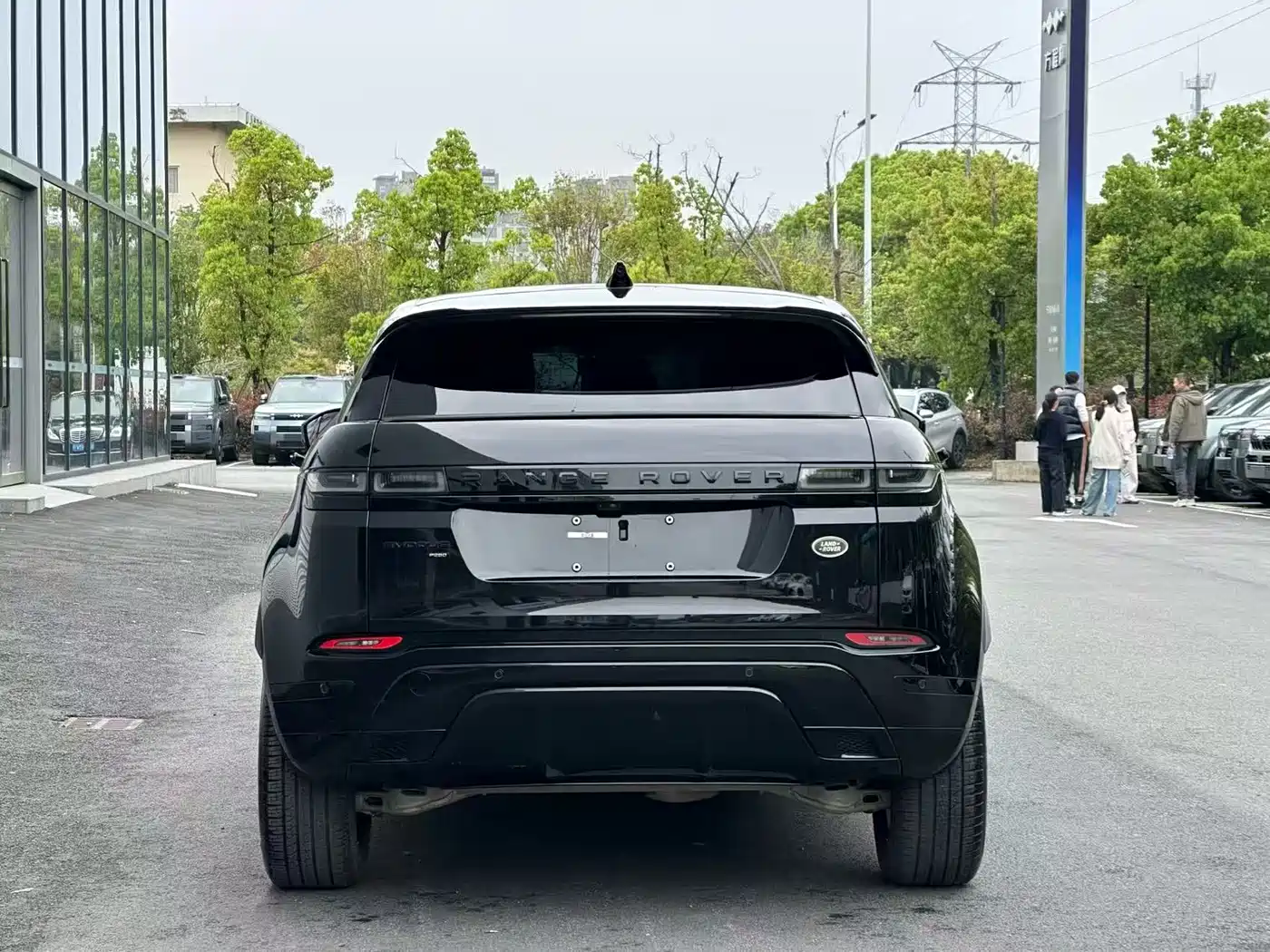 Land Rover Range Rover Evoque 2023 Range Rover Evoque L 249PS Luxury Edition фото 8