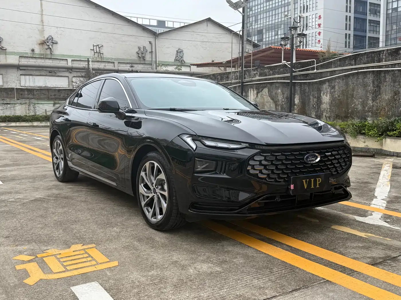 FORD MONDEO