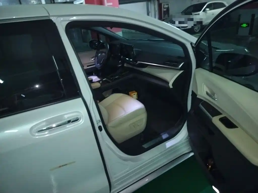 Toyota Granvia 2023 2023 2.5L Hybrid Prestige PLUS Edition