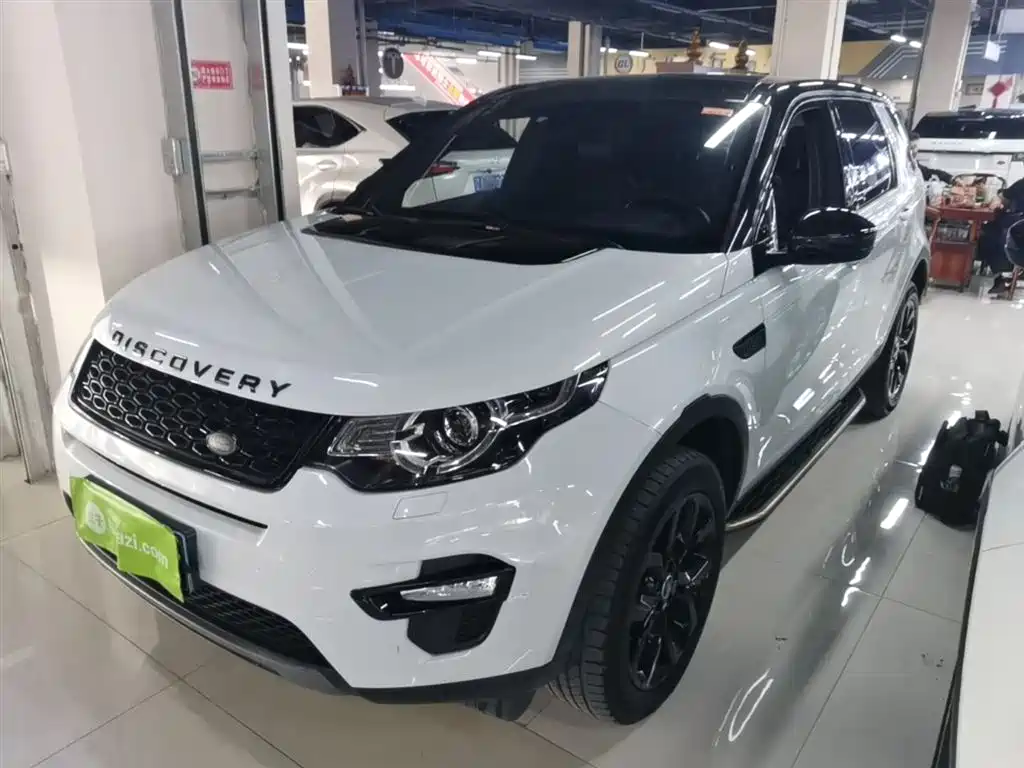 Land Rover Discovery Sport 2017 2.0T Cool Black Limited Edition фото 2