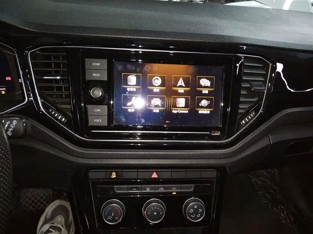 Volkswagen T-ROC 2020 280TSI DSG 2WD Comfort фото 9