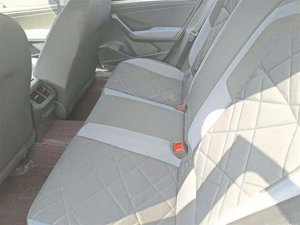 Volkswagen Lavida 2023 Facelift 1.5L Auto Comfort Edition фото 13