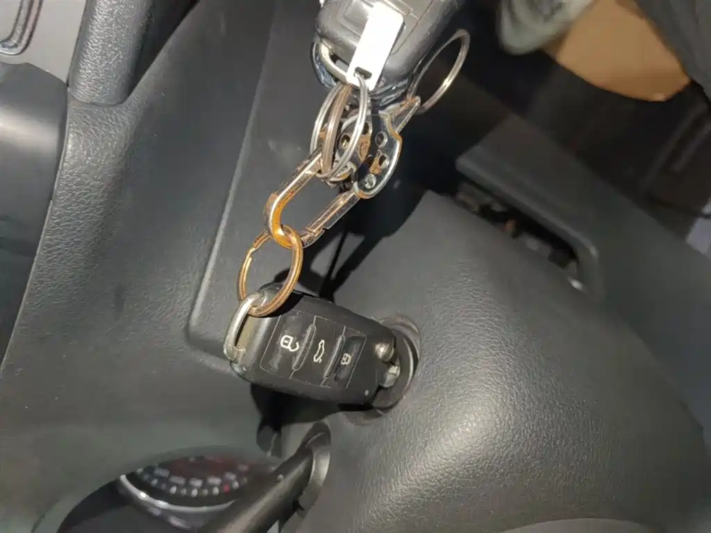 Volkswagen Polo 2016 1.6L Automatic Comfort фото 9