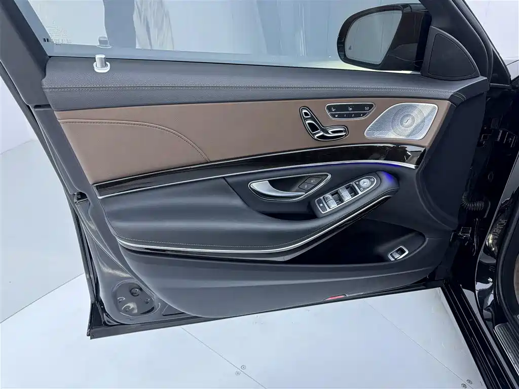 Mercedes-Benz Maybach S-Class 2019 S 450 4MATIC фото 18