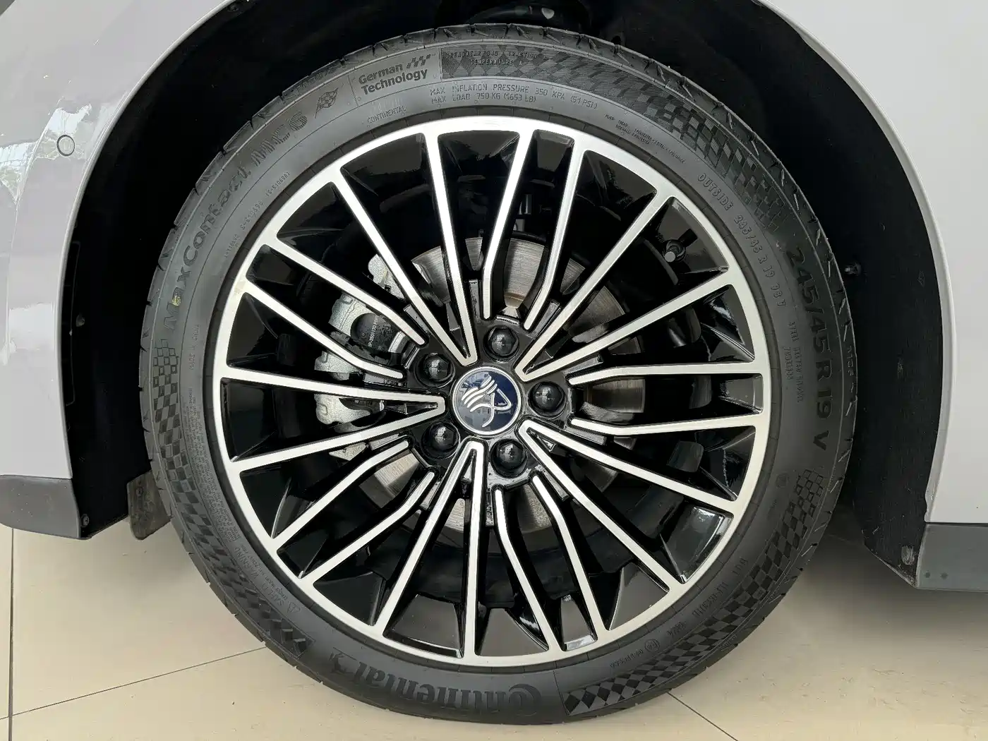 BYD Han 2025 DM-i 125KM LiDAR Smart Driving фото 13