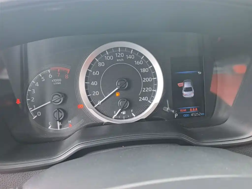 Toyota Levin 2019 185T CVT Luxury Edition China VI фото 12
