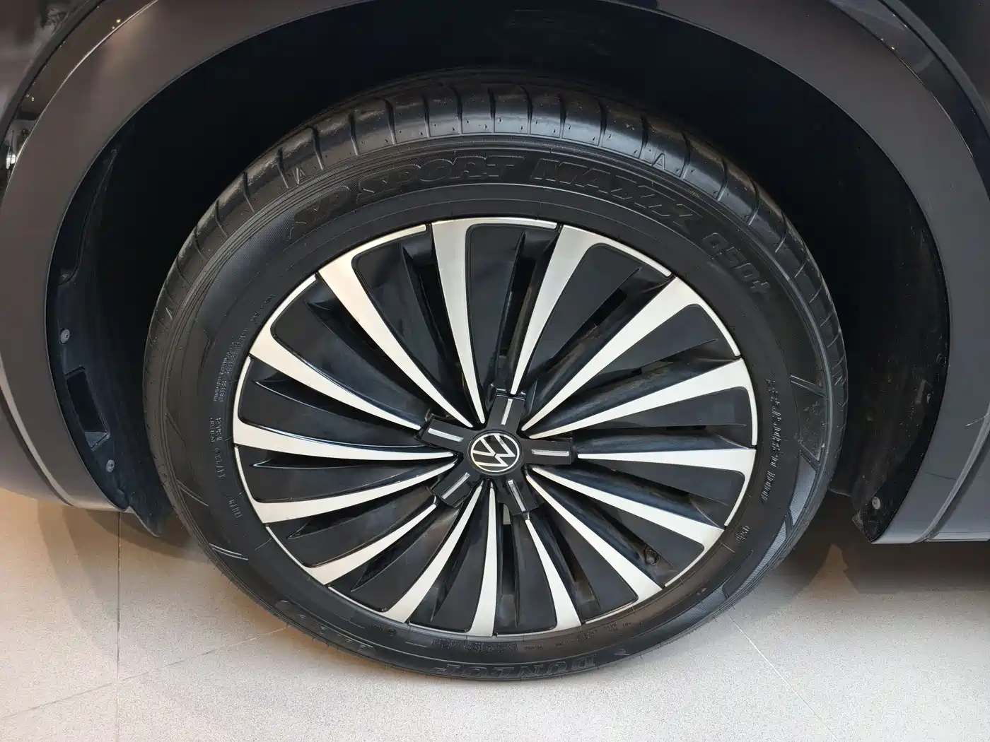 Volkswagen Viloran 2024 380TSI Executive Edition фото 9