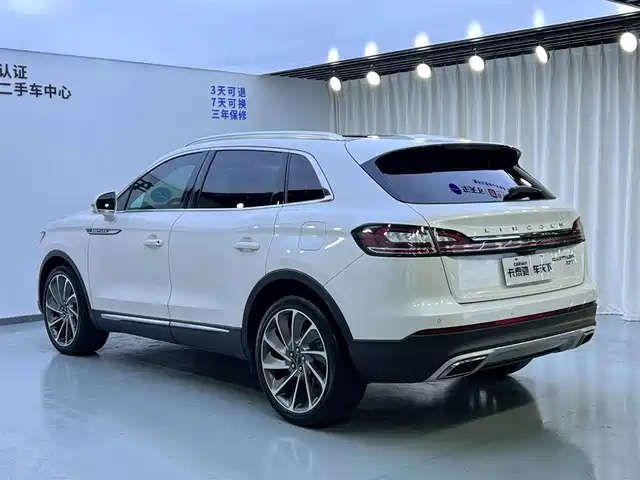 Lincoln Nautilus 2021 2.7T AWD Prestige Edition — фото 4