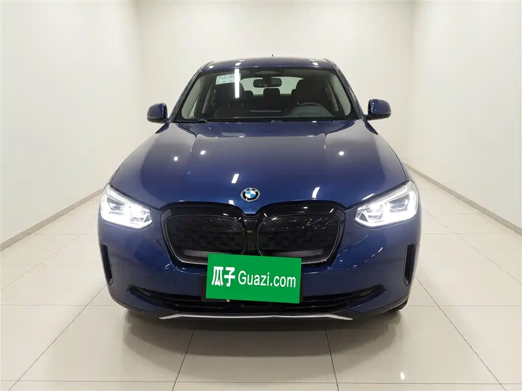 BMW iX3 2021 Facelift Leading фото 3