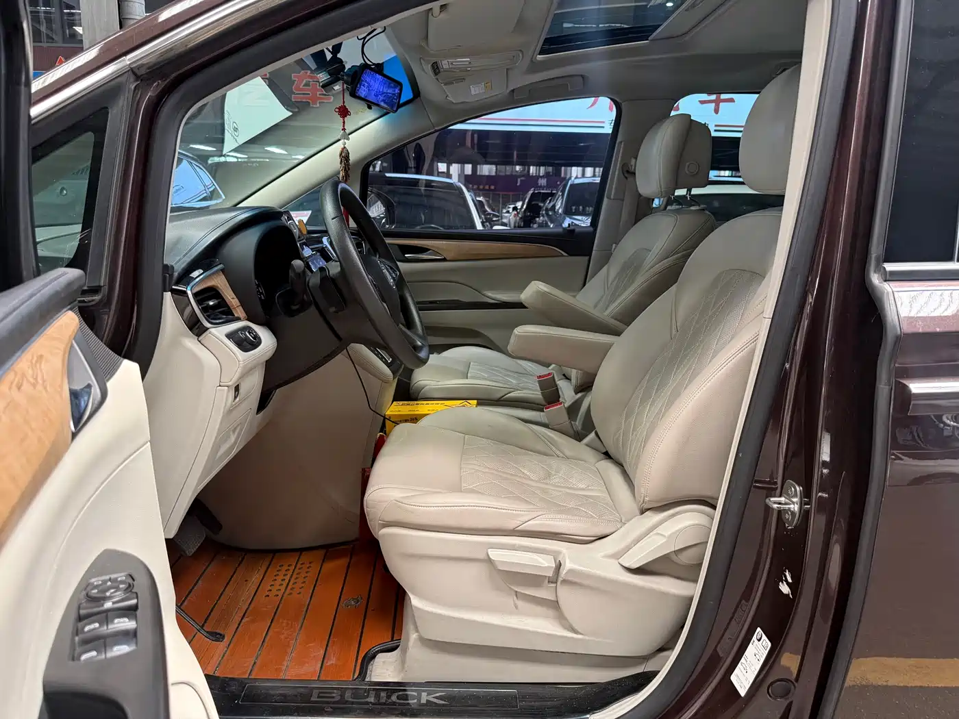 Buick GL8 2017 ES 28T Comfort Type China V фото 4