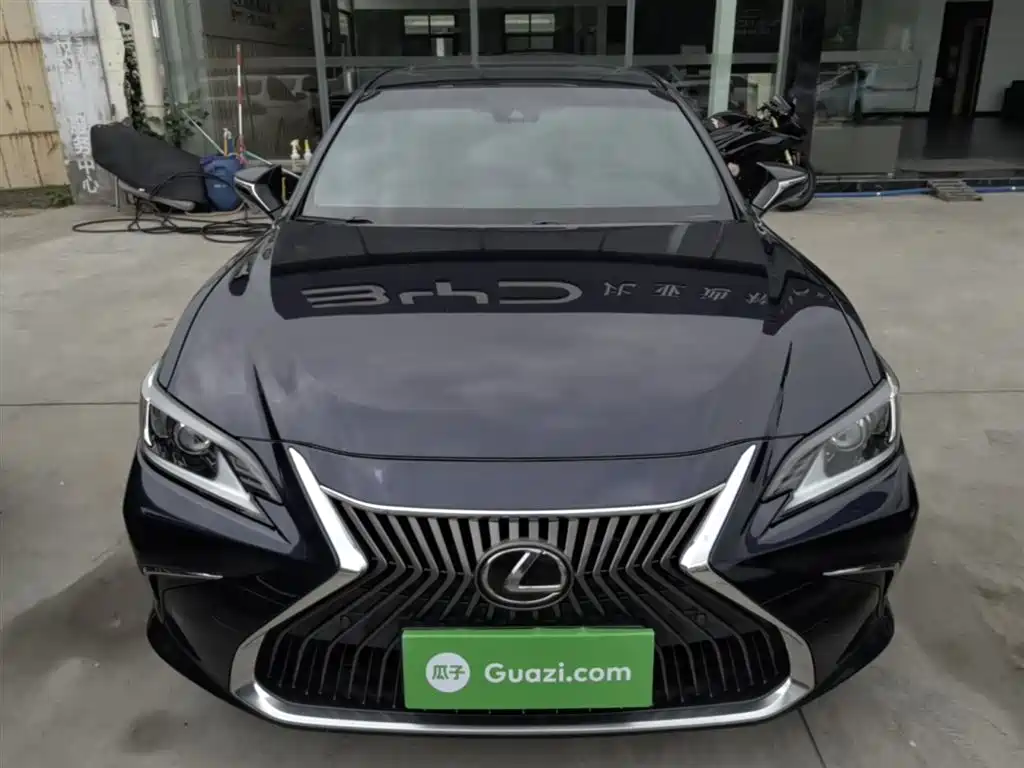 Lexus ES 2018 200 Excellence Edition China V фото 3