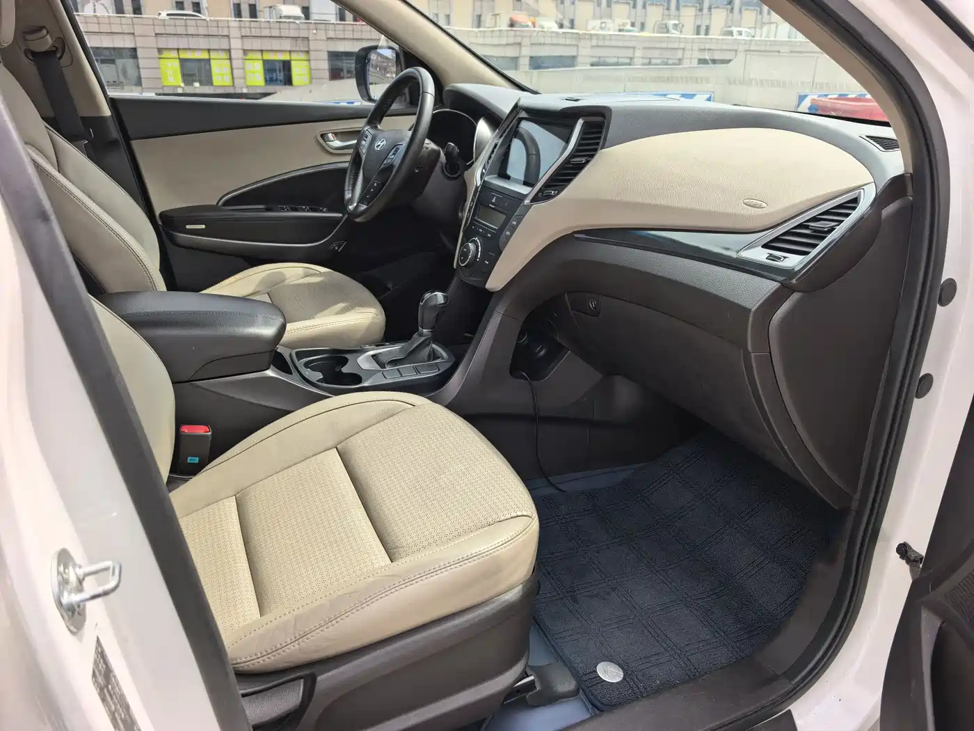 Hyundai Santa Fe 2013 Model 2.4L Automatic 2WD Smart фото 11
