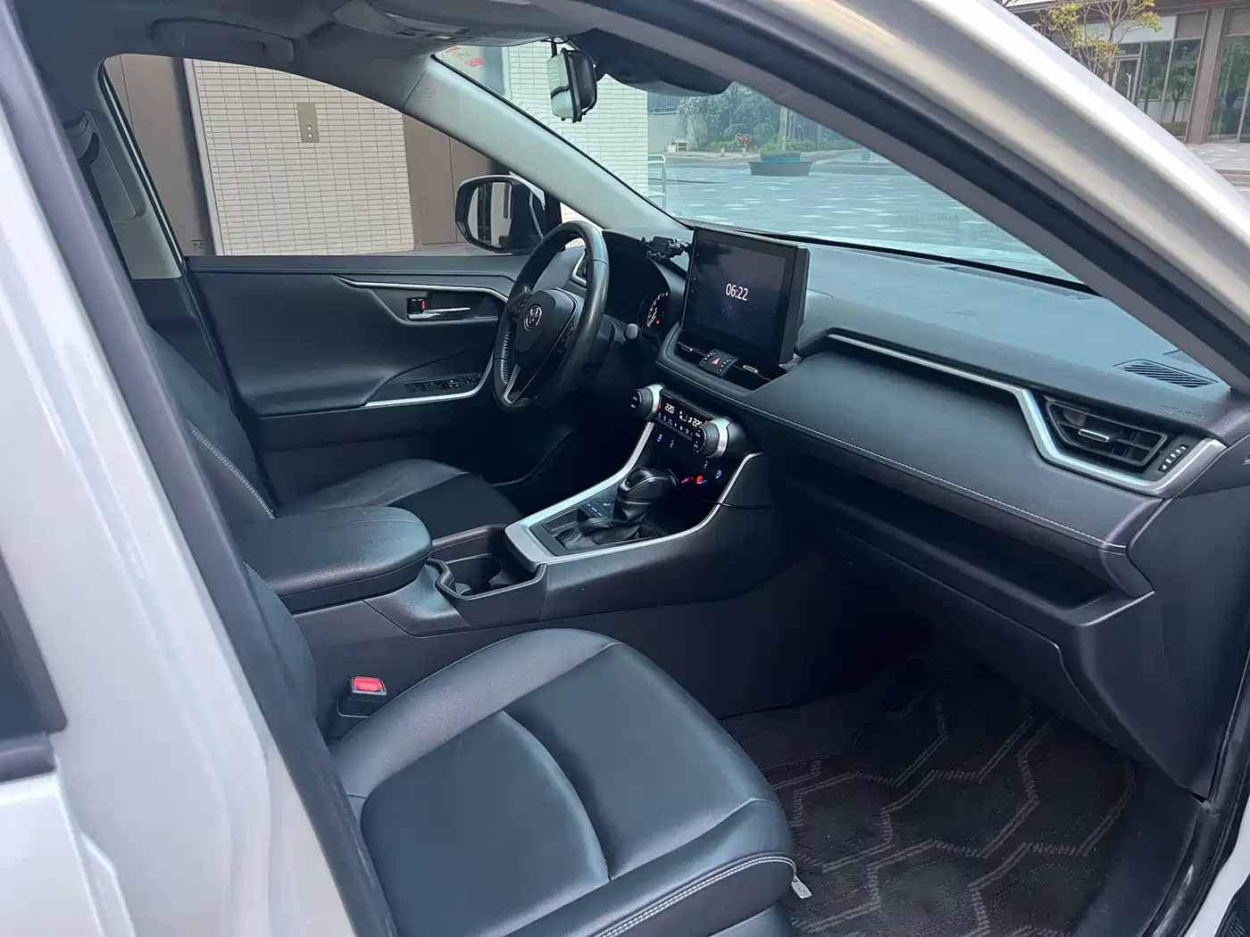 Toyota RAV4 Rongfang 2022 2.0L CVT 2WD Trend Plus Edition фото 6