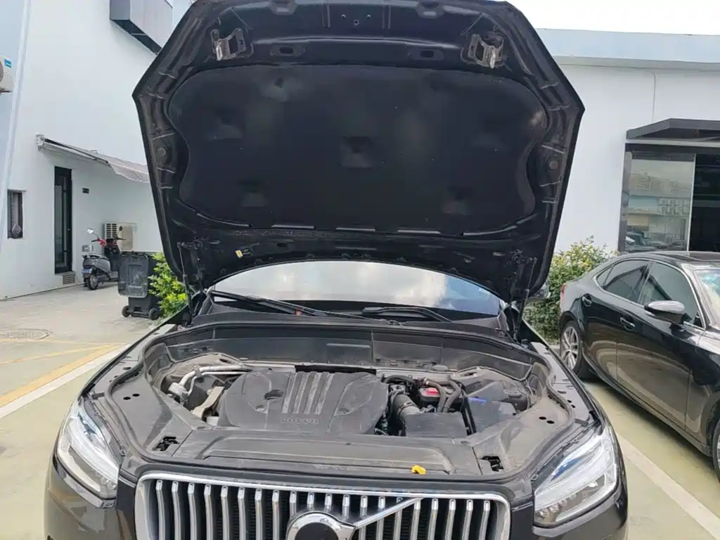 Volvo XC90 2024 2024 B5 Smart Luxury 5-Seater
