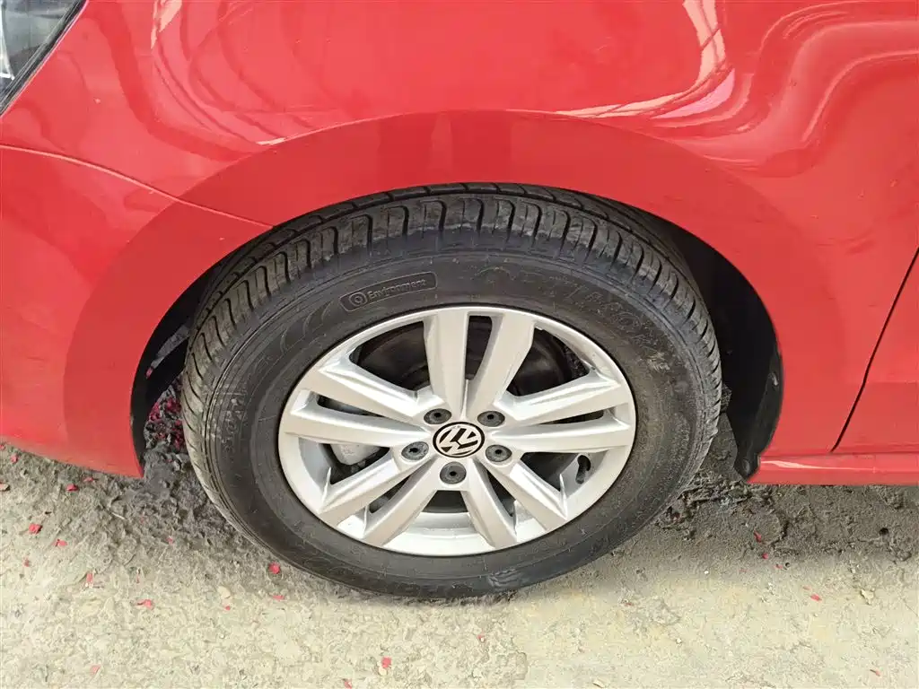 Volkswagen Polo 2018 1.5L Auto Safe Drive фото 25